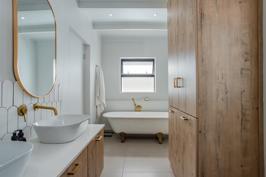 4 Bedroom Property for Sale in Paarl South Western Cape